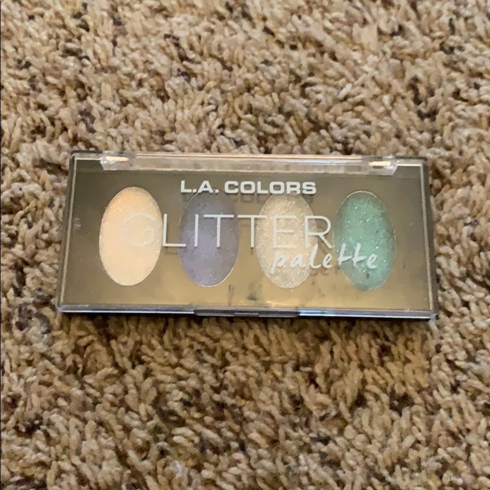 NEW !!!!!!!! L.A colors Glitter palette